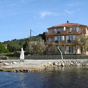 Apartman Njofra, Banj
